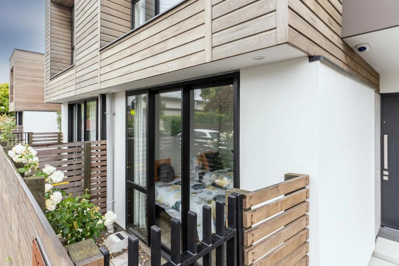 City Living - Christchurch Holiday Home