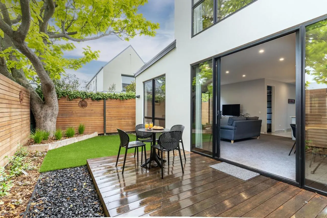 City Living - Christchurch Holiday Home contacts