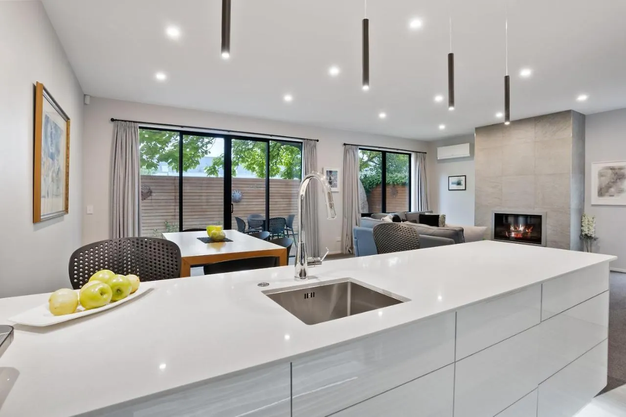 City Living - Christchurch Holiday Home New Zealand